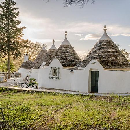 Ad Un Passo Da Cisternino - Trulli Con Foresta, Bici E Barbecue 치스테르니노 외부 사진